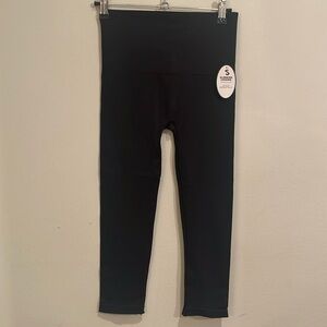 Soma Black Slimming Crop Leggings
